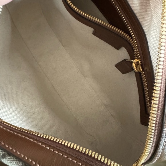 Gucci Messenger Bag - Picture 2 of 5